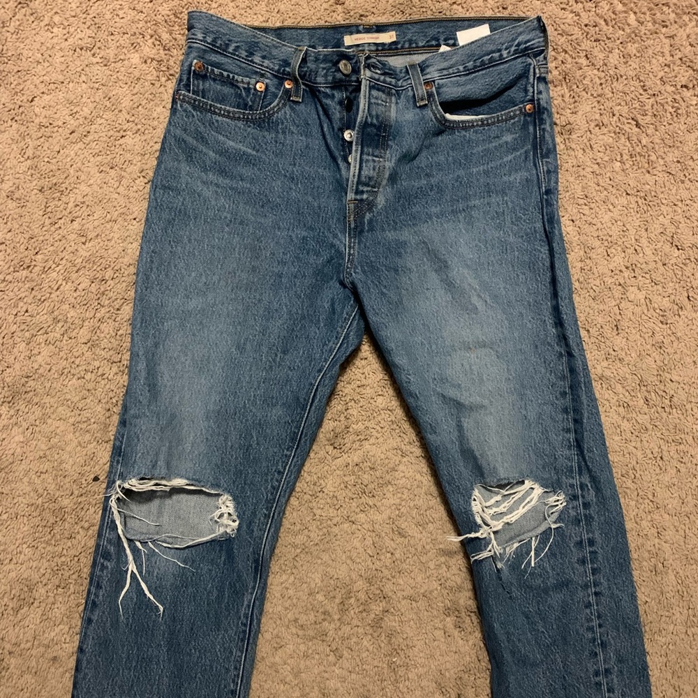 Levi’s Size 31 wedgie straight crop jeans